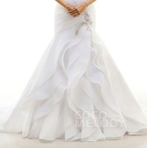 Trumpet-Mermaid Wedding Dress & Petticoat